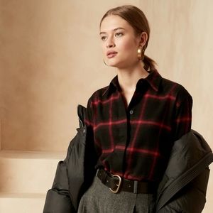 COPY - PETITE CLASSIC-FIT ORGANIC COTTON FLANNEL SHIRT- Banana Repulic -Small -…